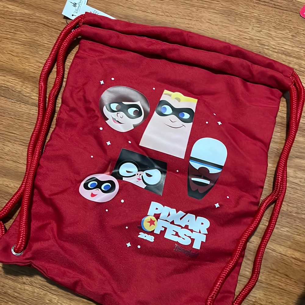 Disneyland incredibles pixar fest 2018 drawstring bag